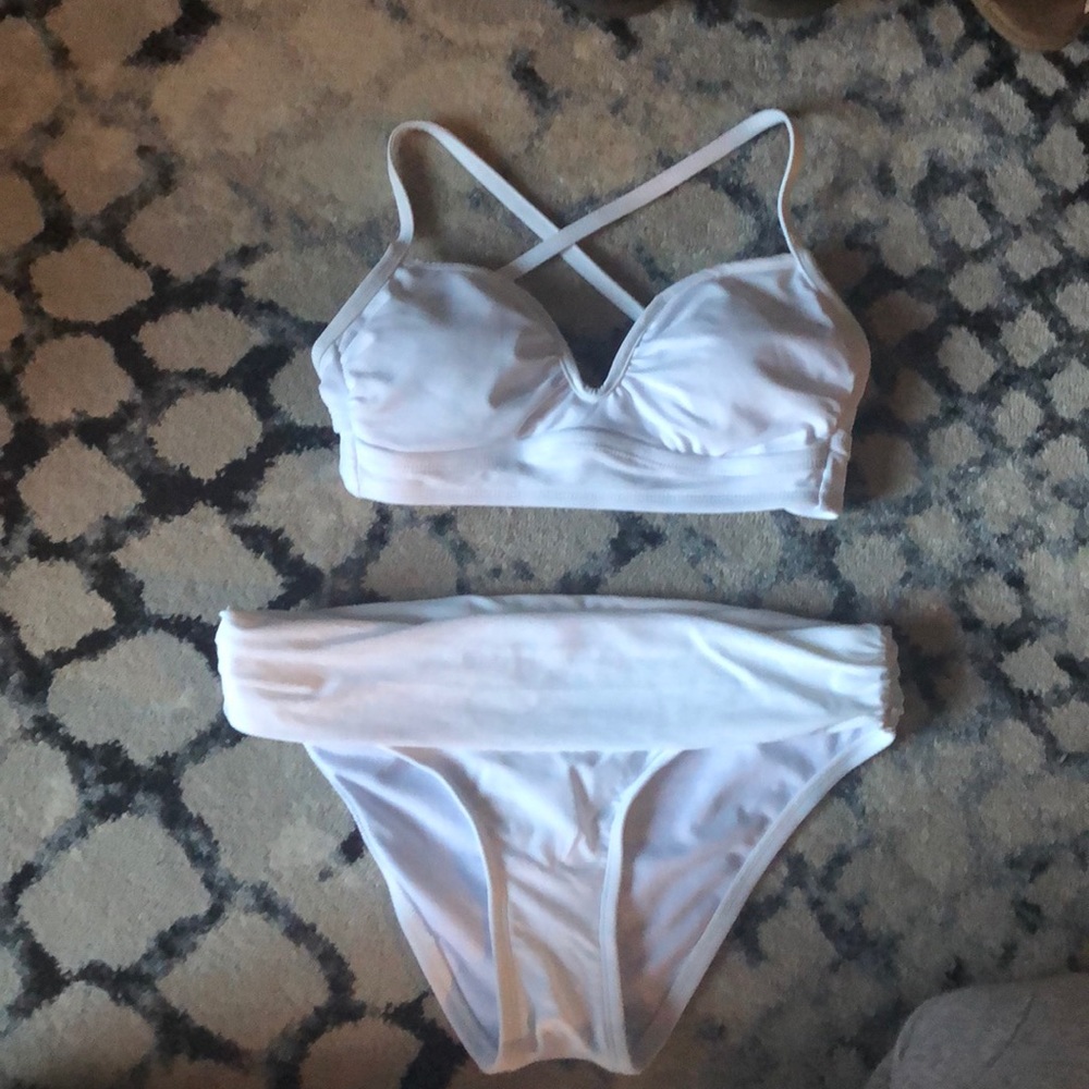 Kona Soul white 2-piece bikini size Sm